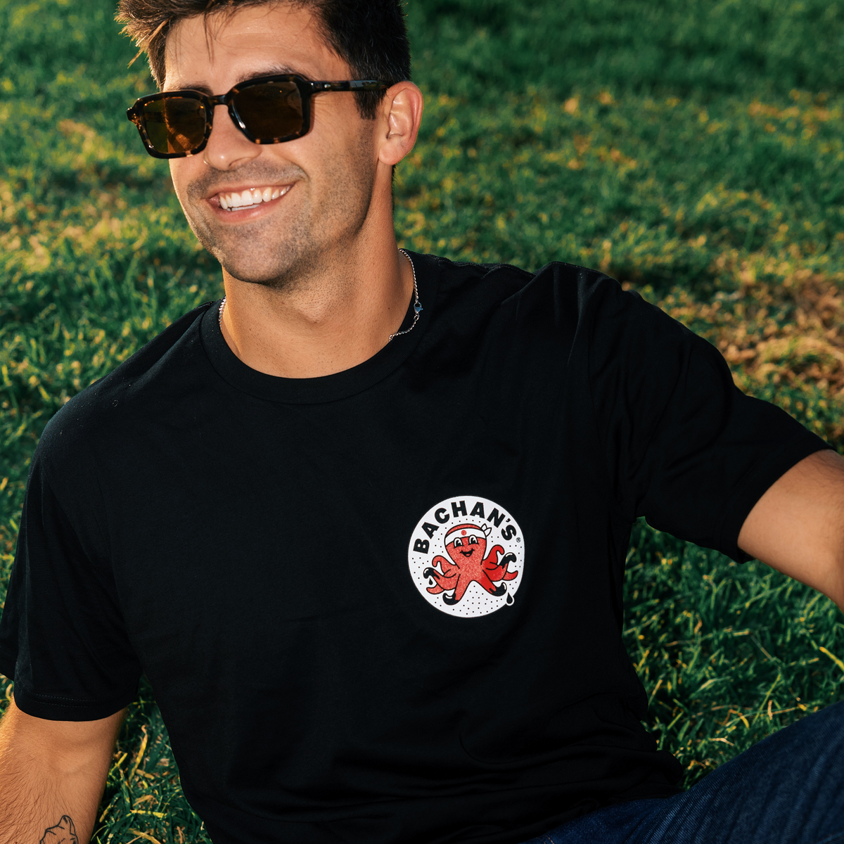Knuckles Tee R2